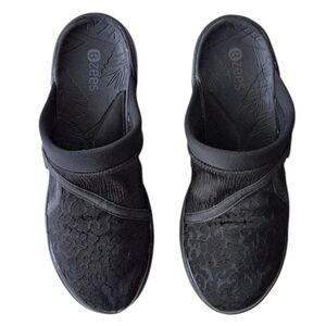 Bzees Black Fabric Slip On Clogs Nurse 9.5